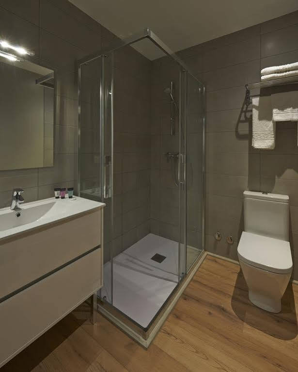Hotel Parada Пучсерда Экстерьер фото